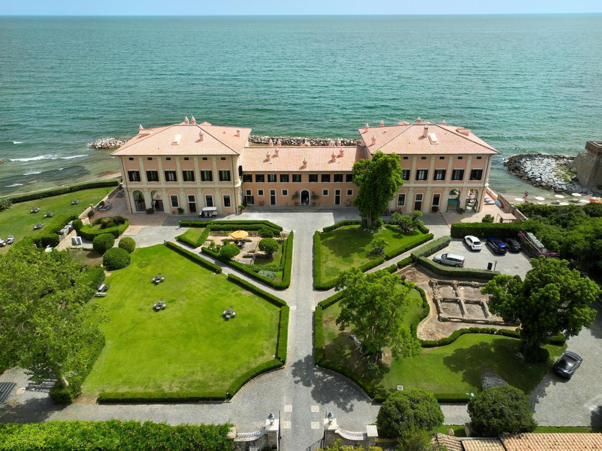 La Posta Vecchia Hotel Ladispoli Exterior foto